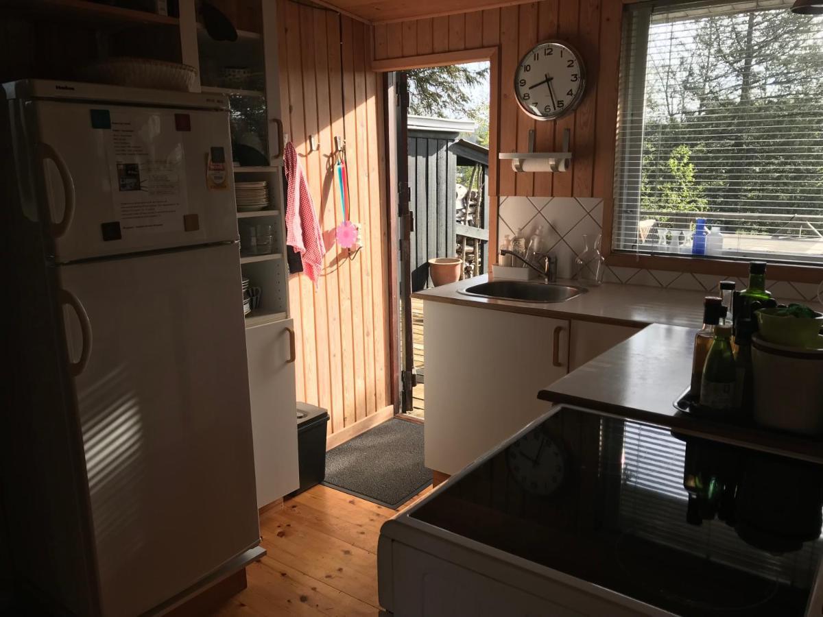Hyggeligt Sommerhus I Ebeltoft, Taet Pa Strand Og Skov. Exterior photo